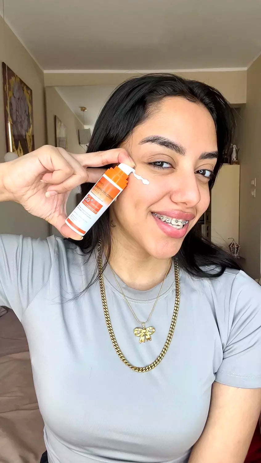 صن بروتيكشن لوشن صن سكرين طبي للحماية من اشعة الشمس SPF 50+ UVA / UVB بدون وايت كاست بدون ملمس دهني - مناسب كل انواع البشره حتي الدهنيه والحساسه