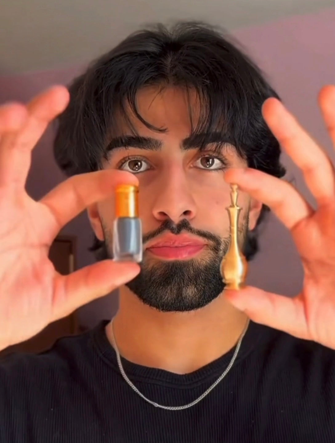 الكحل الاثمد الحجازي الاسود الاصلي طبيعي و خام 100% - يُستورد من الحجاز حجر و نبرده ونغسله بماء زمزم لمدة ثلاث ايام ثم يُطحن ناعم جداً بدون اي اضافات او خلط علي يد متخصصين