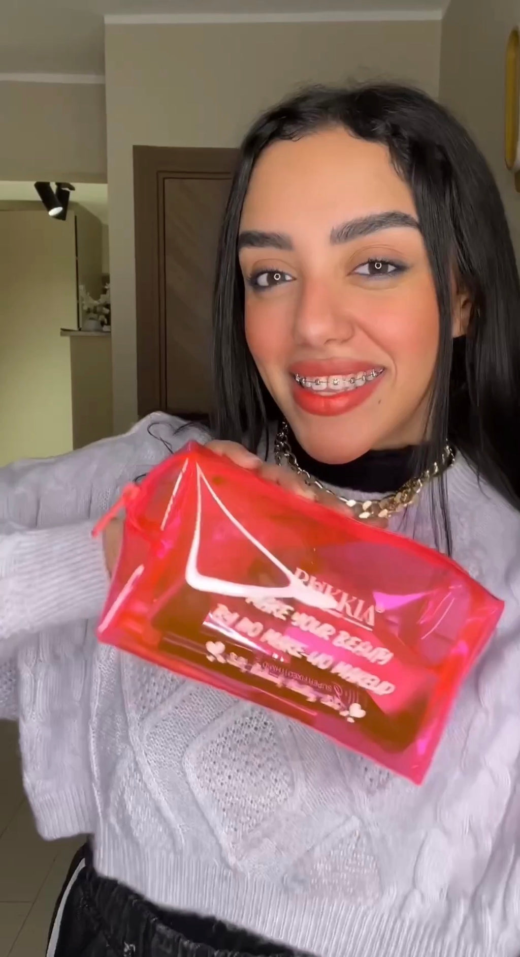 شنطة ميكب نو ميكب كامله داخلها ميكب طبيعي و معالج 6 منتجات | شنطة ميكب - سيروم تنت - جل جواجب - ماسكرة الاثمد - كحل الاثمد - مرود خشب